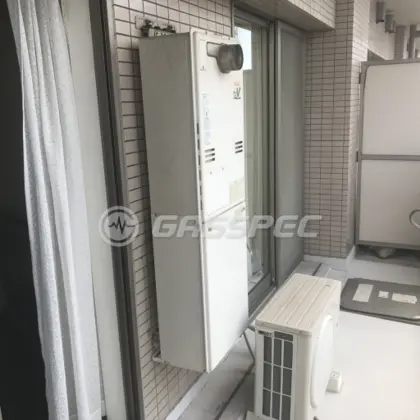 施工前の暖房熱源機（RUFH-V2403AT2-3）