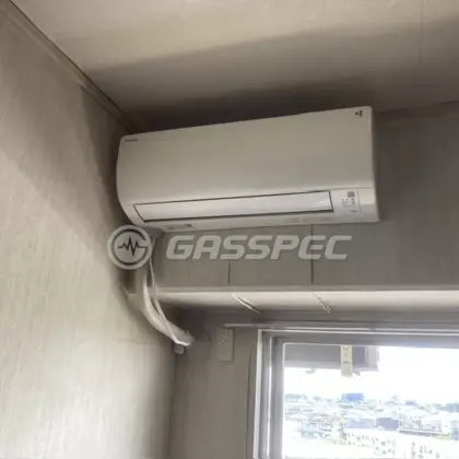 施工前のエアコン（AN56UEPK-W）
