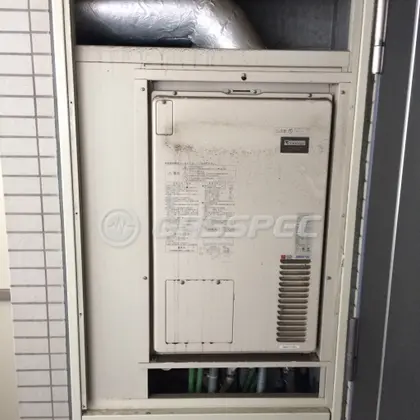 施工前の暖房熱源機（AT-4200ARSSW6Q-H）