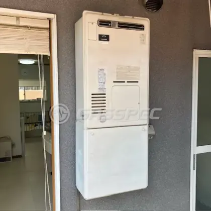 施工前の給湯器（RUFH-V2400SAW2-6）