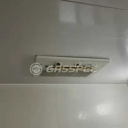 施工前の浴室乾燥機（RBHM-C334K1P）
