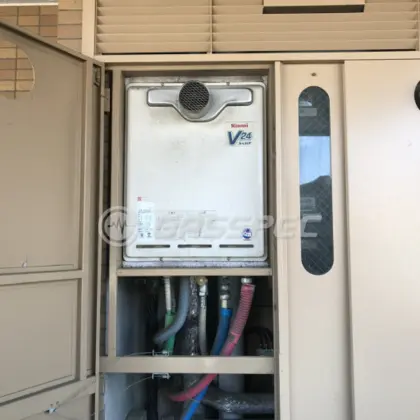 施工前の給湯器（RUF-V2400AT-1）