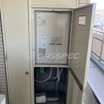 施工前の暖房熱源機（RUFH-V2400AU2-3）