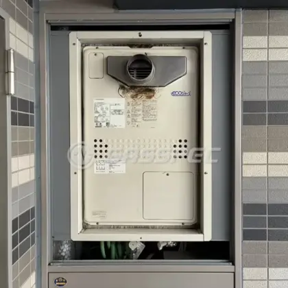 施工前の暖房熱源機（GTH-C2439SAWX3H-T）