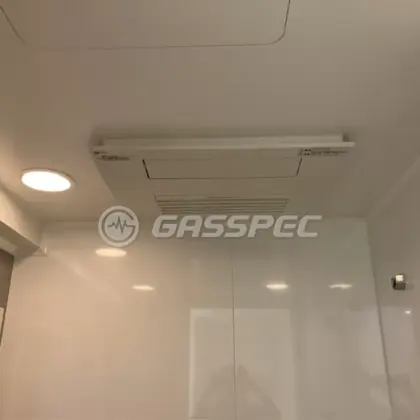 施工前の浴室乾燥機