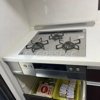 施工前のビルトインガスコンロ（N3S08PWAS6STE）