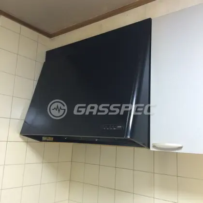 施工前のレンジフード