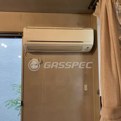 施工前のエアコン（AN40MEP-W）