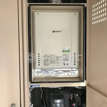 施工後の給湯器（ノーリツ GT-2460SAWX-H-1 BL）