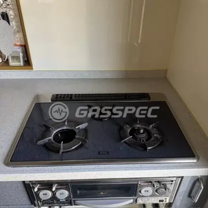 施工前のビルトインガスコンロ（RBG-N71W2GSL-L）