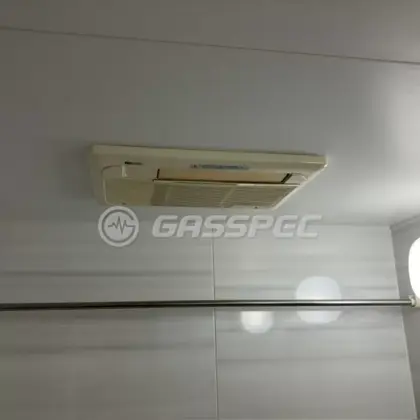 施工前の浴室乾燥機（FD2811J3）