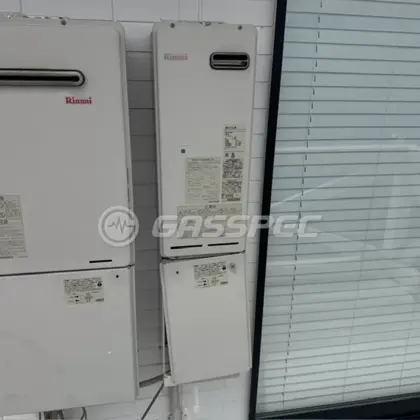 施工前の暖房熱源機（RH-S101W）