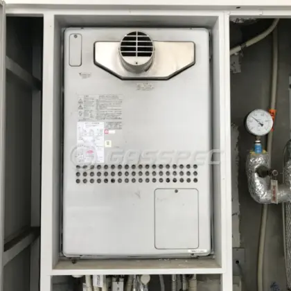 施工前の暖房熱源機（GTH-2401AWXH-T）