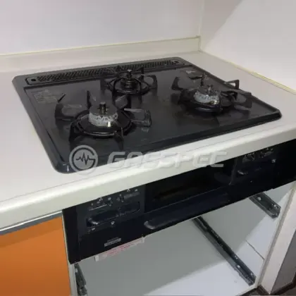 施工前のビルトインガスコンロ（DW32N2JTR）