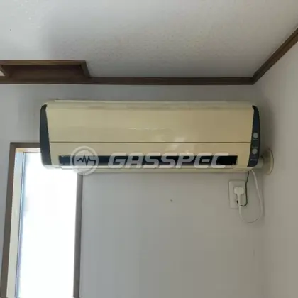 施工前のエアコン（RAS-365N）