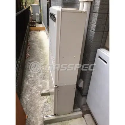施工前の暖房熱源機（GTH-2413AWXD）