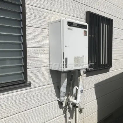 施工前の給湯器（GX-S2000AW）
