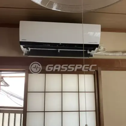 施工前のエアコン（RAS-Z40D2(W)）