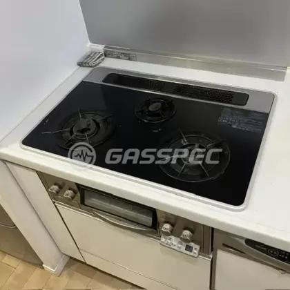施工前のビルトインガスコンロ（PD-GED75W-L）