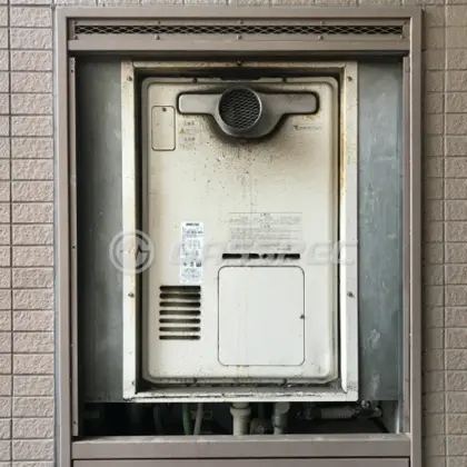 施工前の暖房熱源機（RUFH-V2400AT2-3）