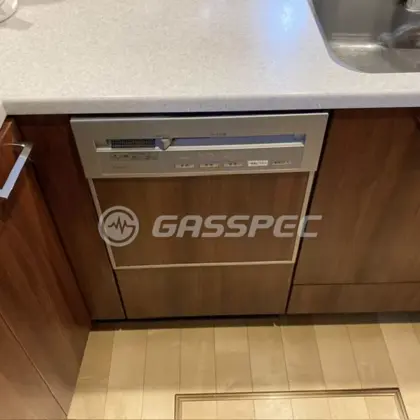 施工前のビルトイン食洗機（NP-P45R1PS）