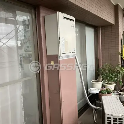 施工前の給湯器（RUF-A2400SAW(A)）