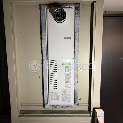 施工後の暖房熱源機（リンナイ RUFH-SA2400AT2-6）