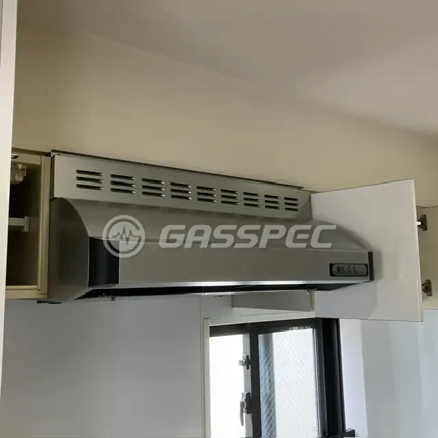 交換前のレンジフード（富士工業 BFR-3C-751 SI）
