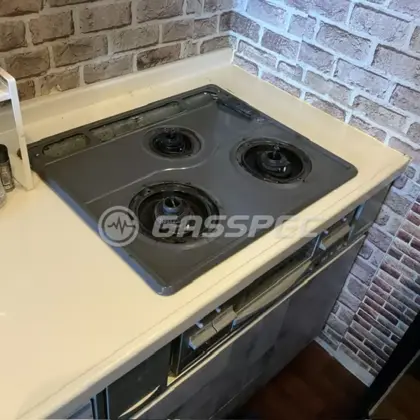施工前のビルトインガスコンロ（RB31AH2RV）