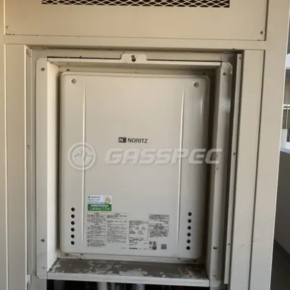 施工後の給湯器（ノーリツ GT-2460AWX-H-1 BL）