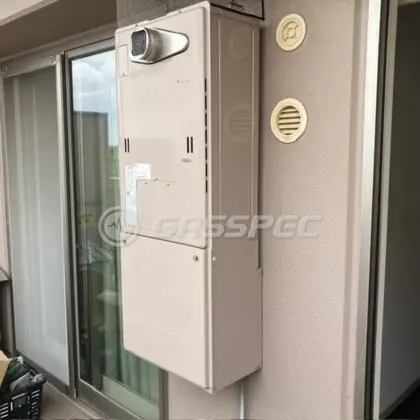施工前の給湯器（IT4211CRS5AW6CU）