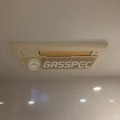 施工前の浴室乾燥機（FD2811J3）