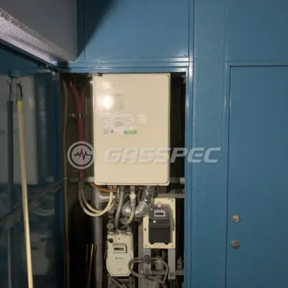 施工後の給湯器（ノーリツ GT-2451SAWX-FF-2 BL）