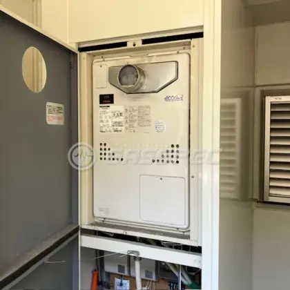 施工前の暖房熱源機（GTH-C2436AWX6H-T）