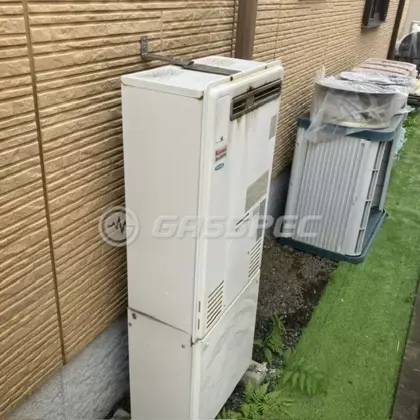 施工前の暖房熱源機（RUFH-2405SAWX2-3）