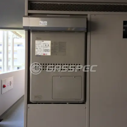施工前の暖房熱源機（GTH-2413AWXH）