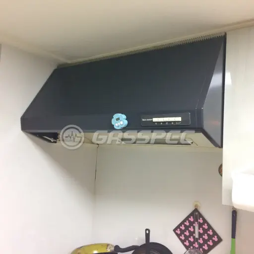 交換前のレンジフード