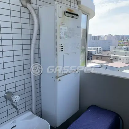 施工前の暖房熱源機（GTH-C2448AW3H）