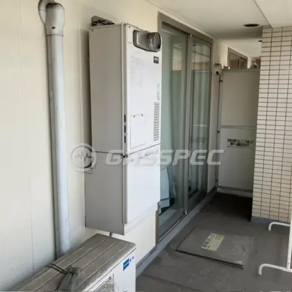 施工前の暖房熱源機（AT-4200ARSAW3Q-56-C）