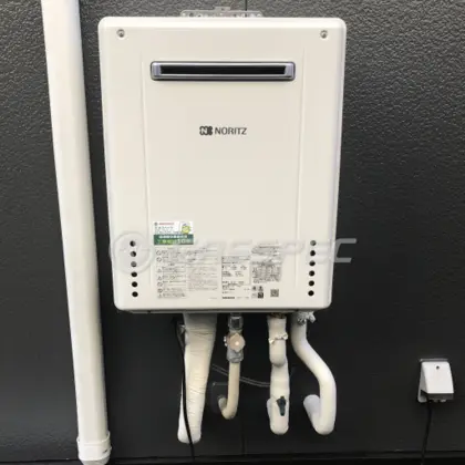 施工後の給湯器（ノーリツ GT-2460SAWX-1 BL）