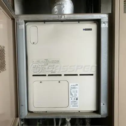 施工前の暖房熱源機（RVD-A2400SAU2-3(A)）