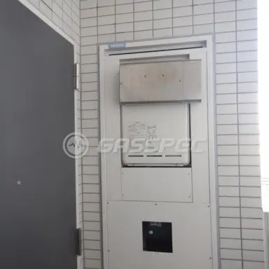 施工前の給湯器（RUX-V1616W）