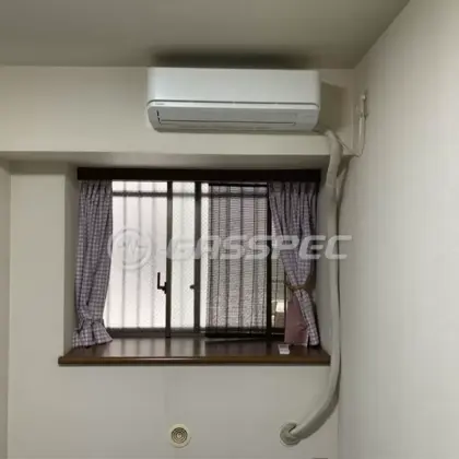 施工前のエアコン（RAS-C225P(W)）