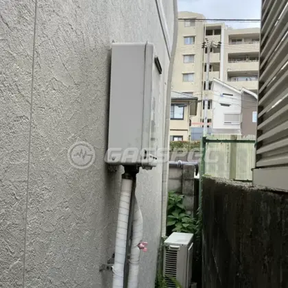 施工前の給湯器（RUX-V1613W）