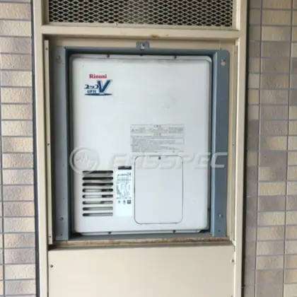 施工前の暖房熱源機（RUFH-VD2400SAU2-3）