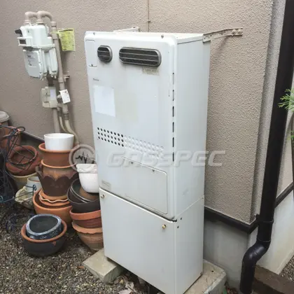 施工前の暖房熱源機（GTH-C2432SAWX）
