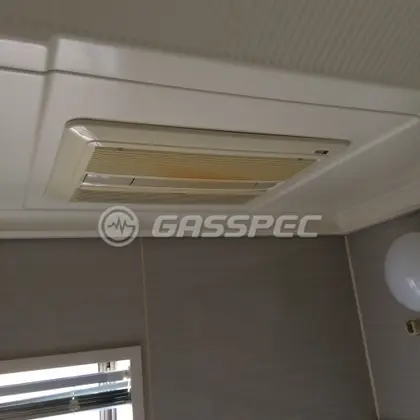 施工前の浴室乾燥機（DBD-3301ACSK）