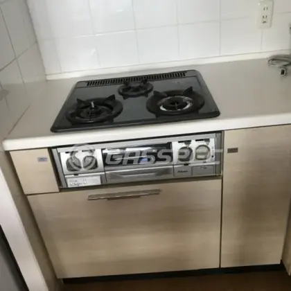 施工前のビルトインガスコンロ（PKD-35EAV-R）