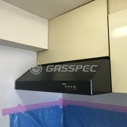 施工前のレンジフード