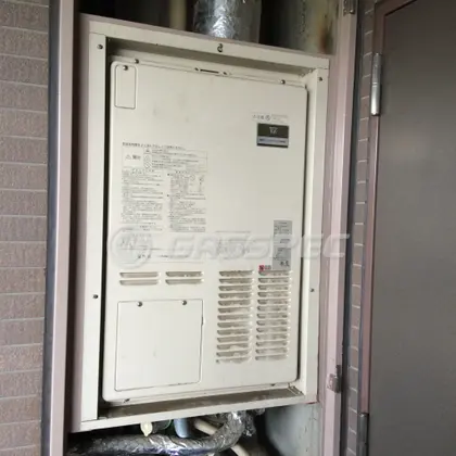 施工前の暖房熱源機（AT-4299ARSAW3Q-H）